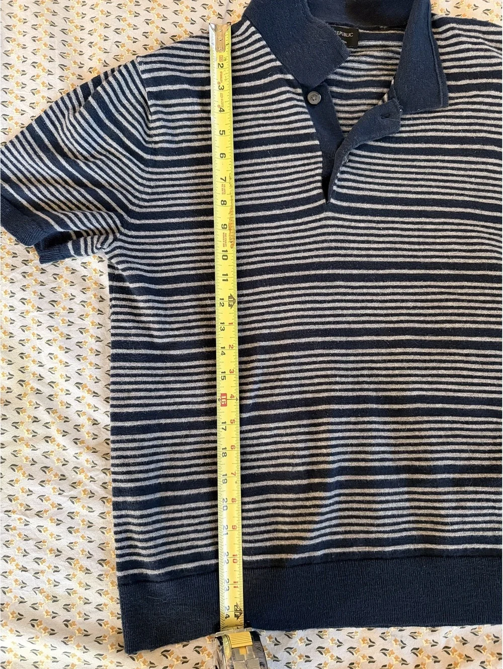 Banana Republic Men's Medium Striped Polo Shirt 100% Organic Cotton